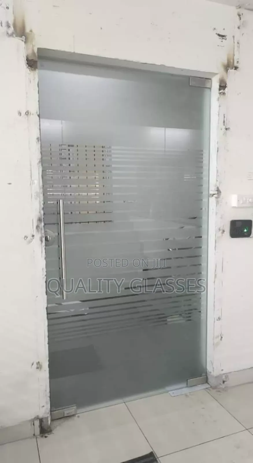 Frameless Glazz Doorr