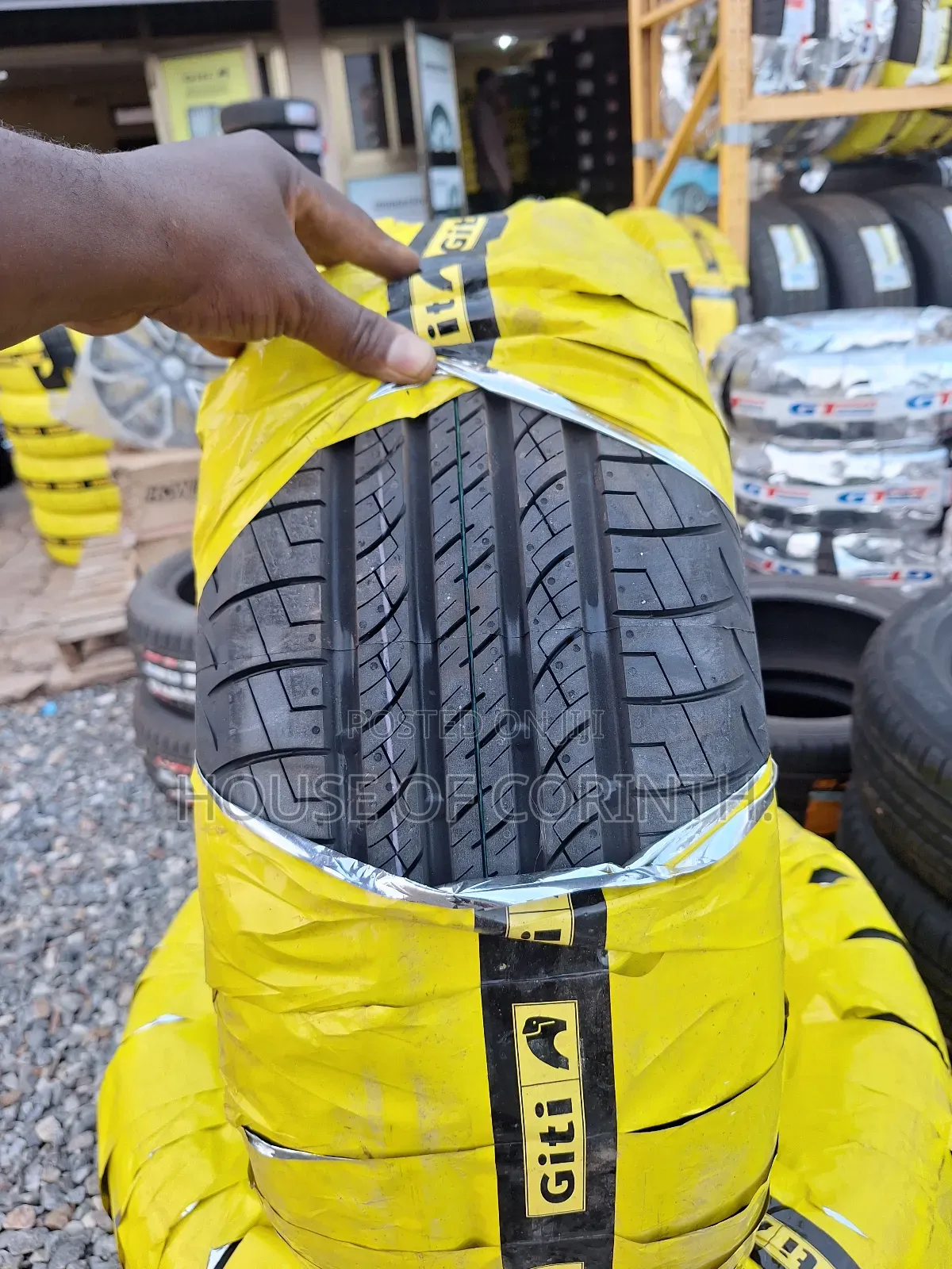 235/55r18 Gitit