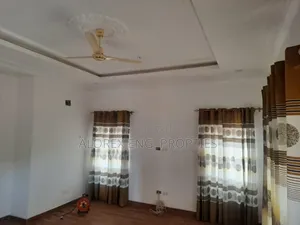 3bdrm House in House, Oyarifa for sale