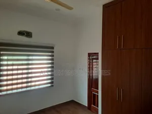3bdrm House in House, Oyarifa for sale