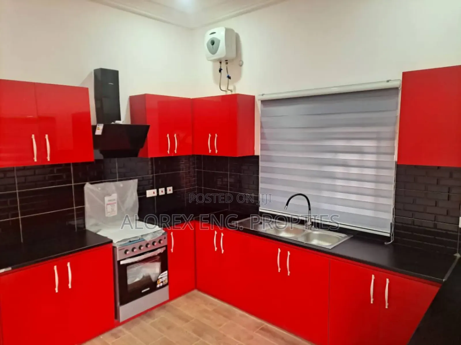 3bdrm House in House, Oyarifa for sale