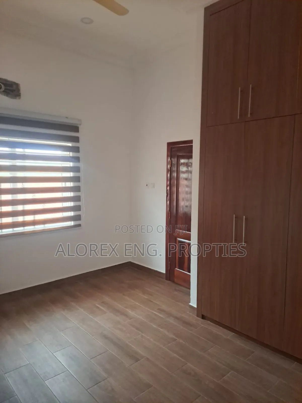 3bdrm House in House, Oyarifa for sale