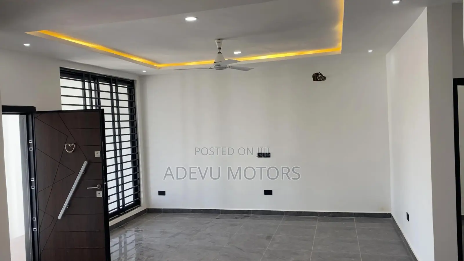 9bdrm Apartment in Adevu Homes, Oyarifa for sale