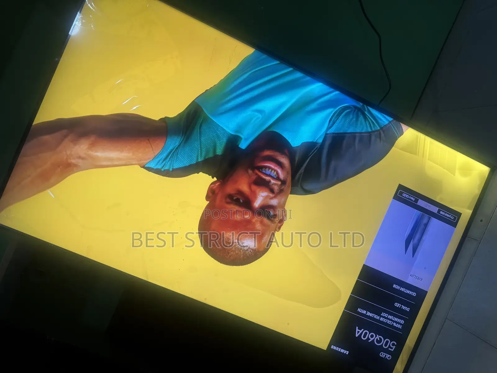 Very Neat Samsung 50 Inches Qled Airslim