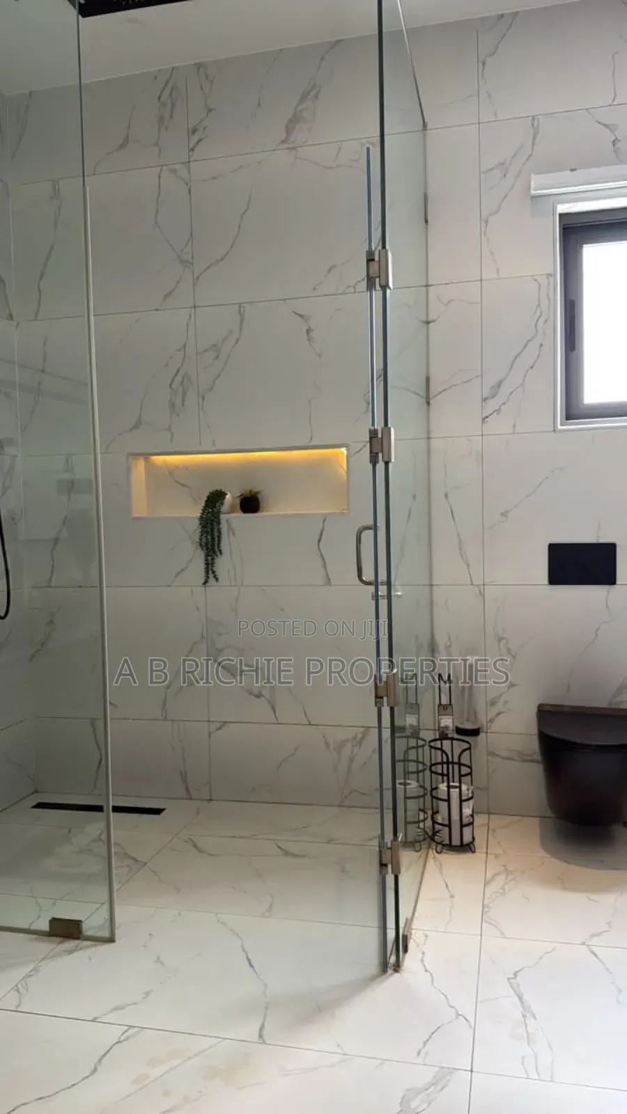 Furnished 4bdrm House in Ab Richie Properties, East Legon for sale