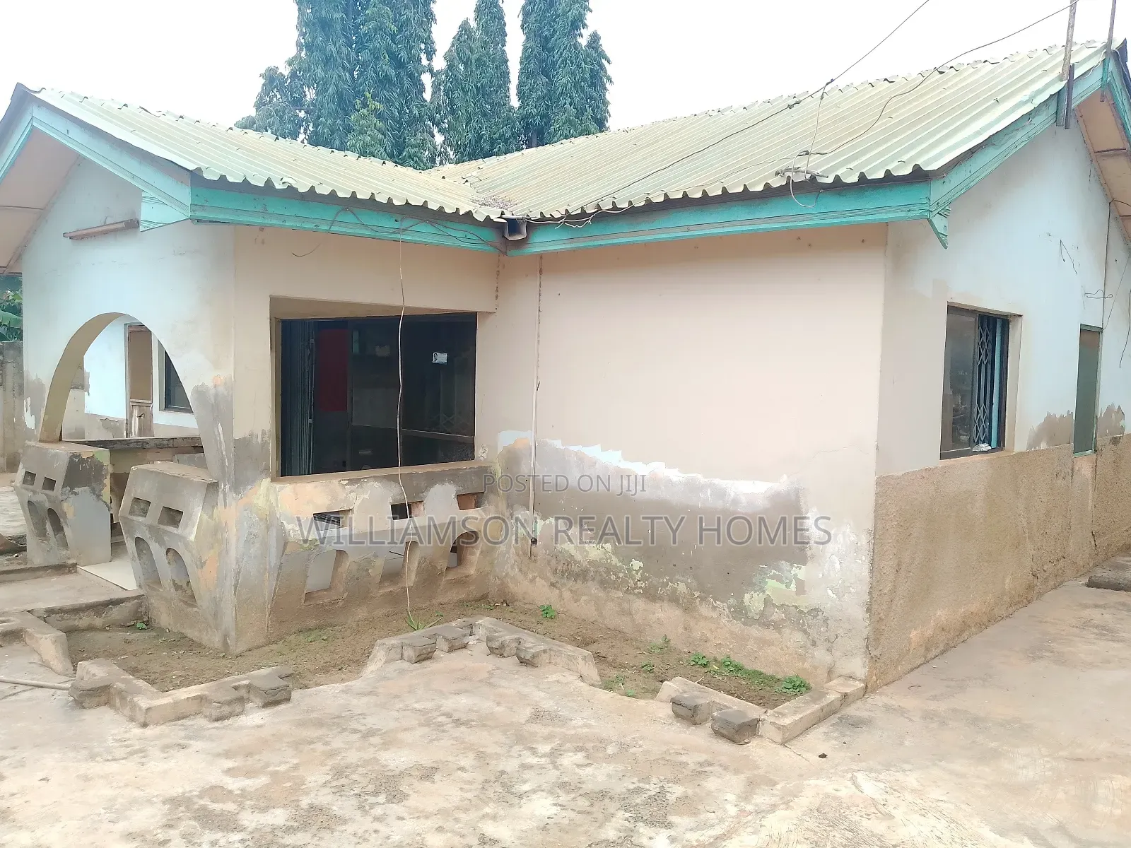 1bdrm Apartment in Kotobabi Area, Spintex for rent