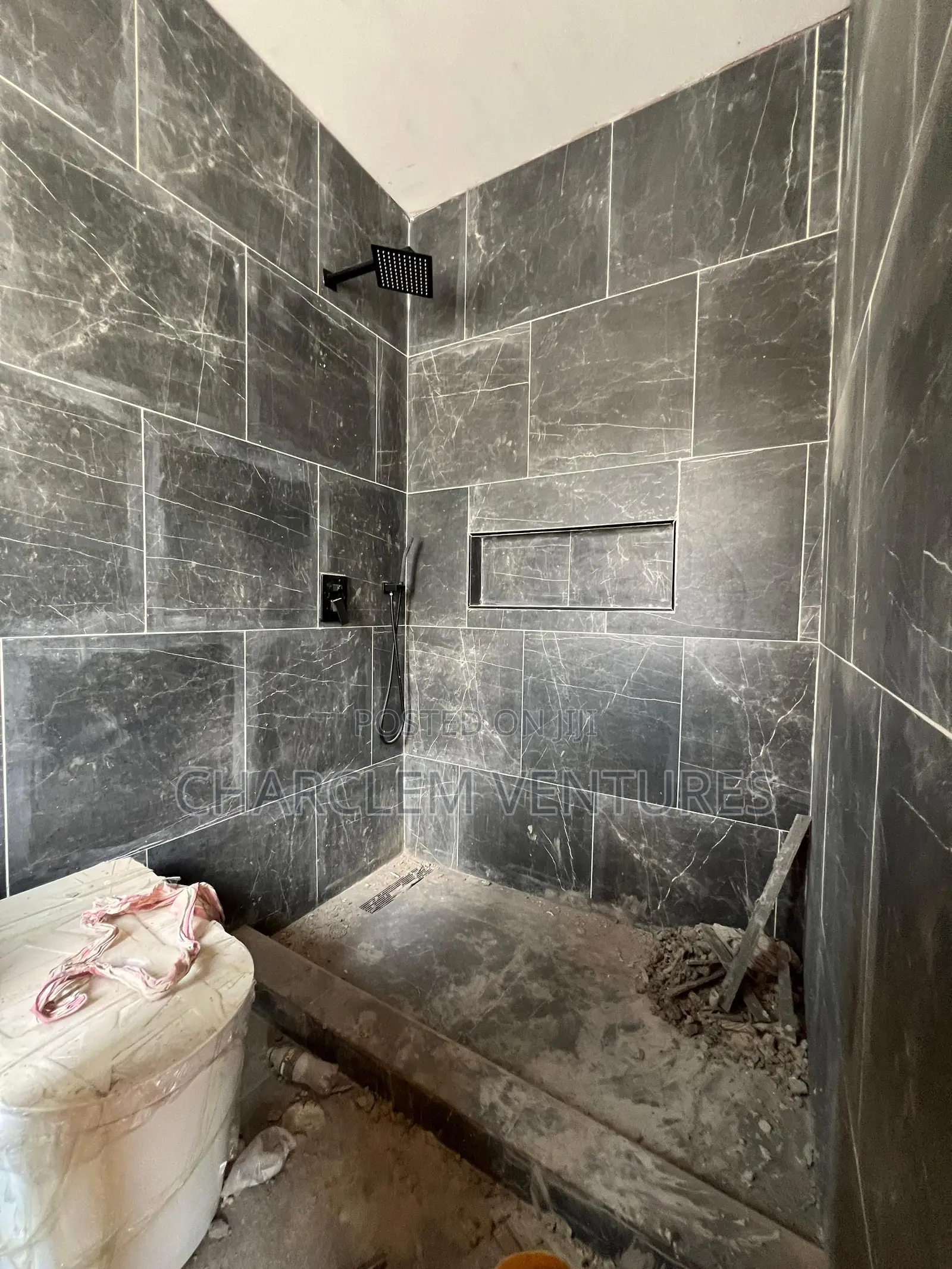 3bdrm House in Charclem Ventures, Ashaley Botwe for rent