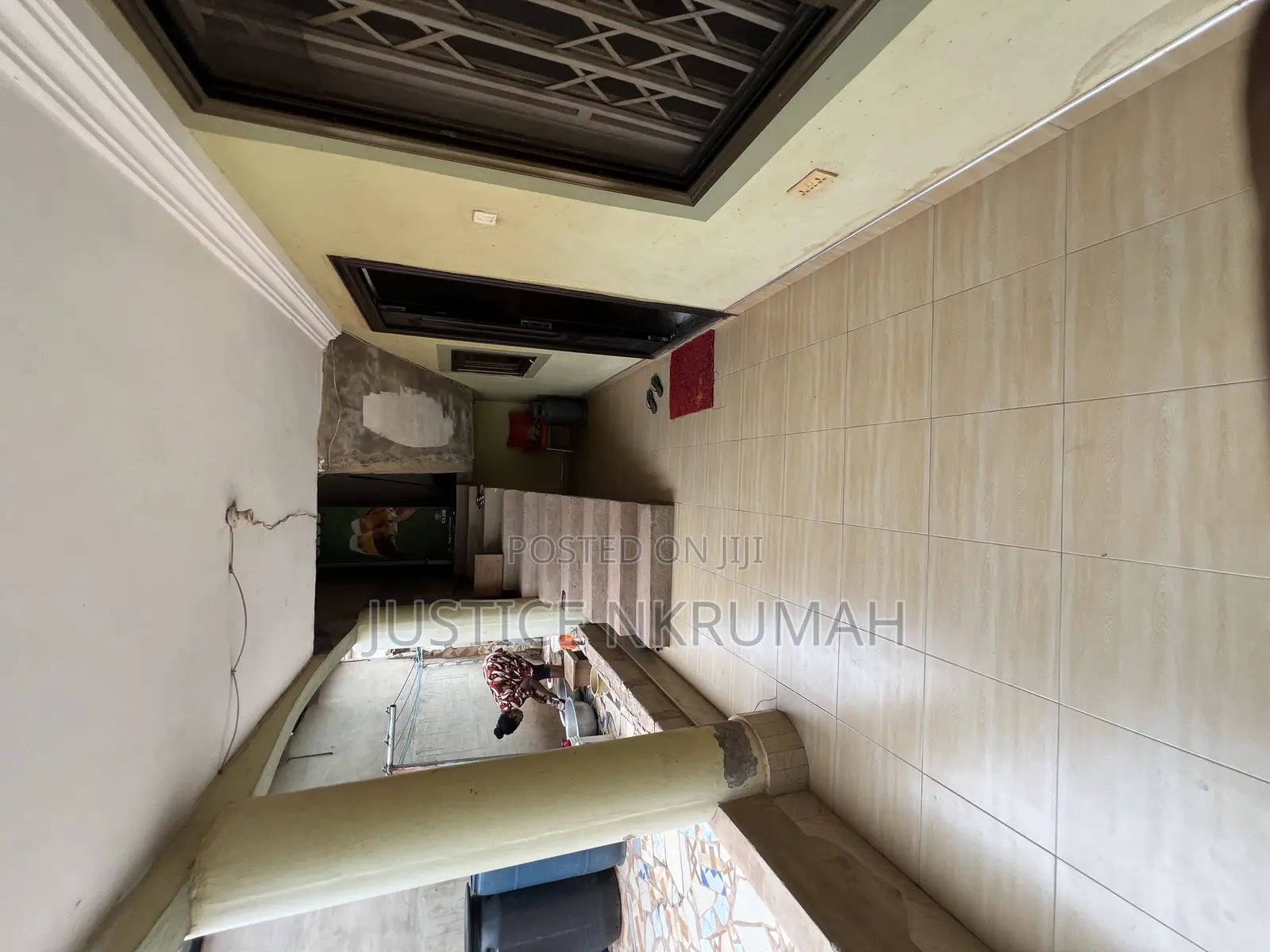 3bdrm Apartment in Mr Justice Estate, Old Barrier for rent
