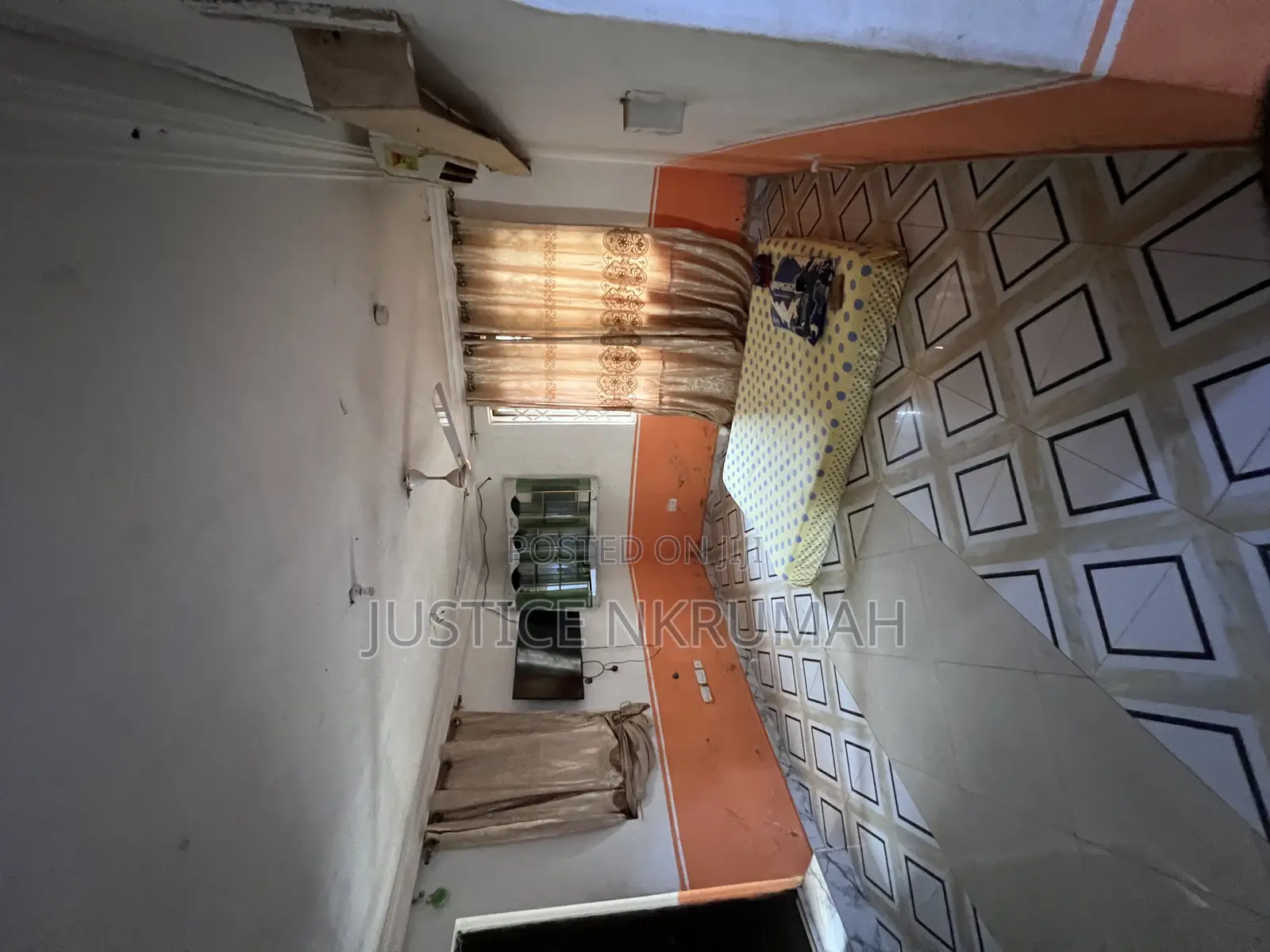 3bdrm Apartment in Mr Justice Estate, Old Barrier for rent
