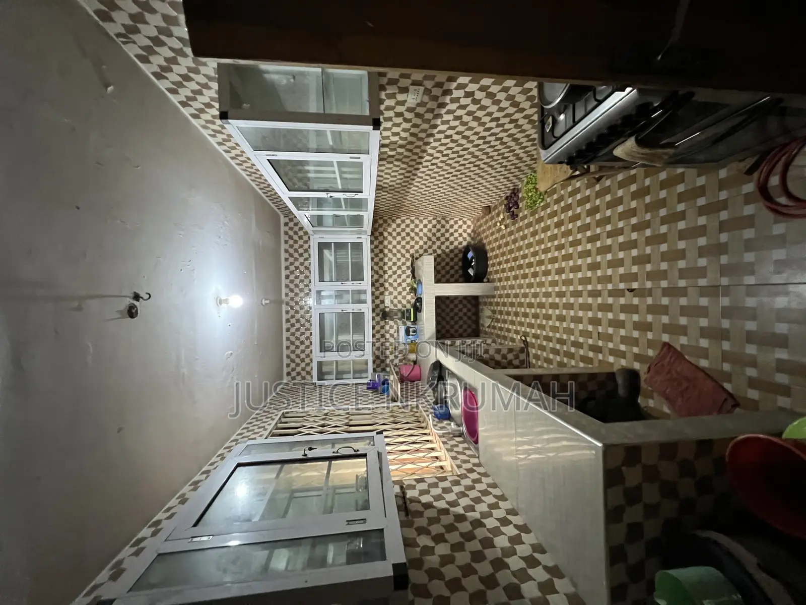 3bdrm Apartment in Mr Justice Estate, Old Barrier for rent