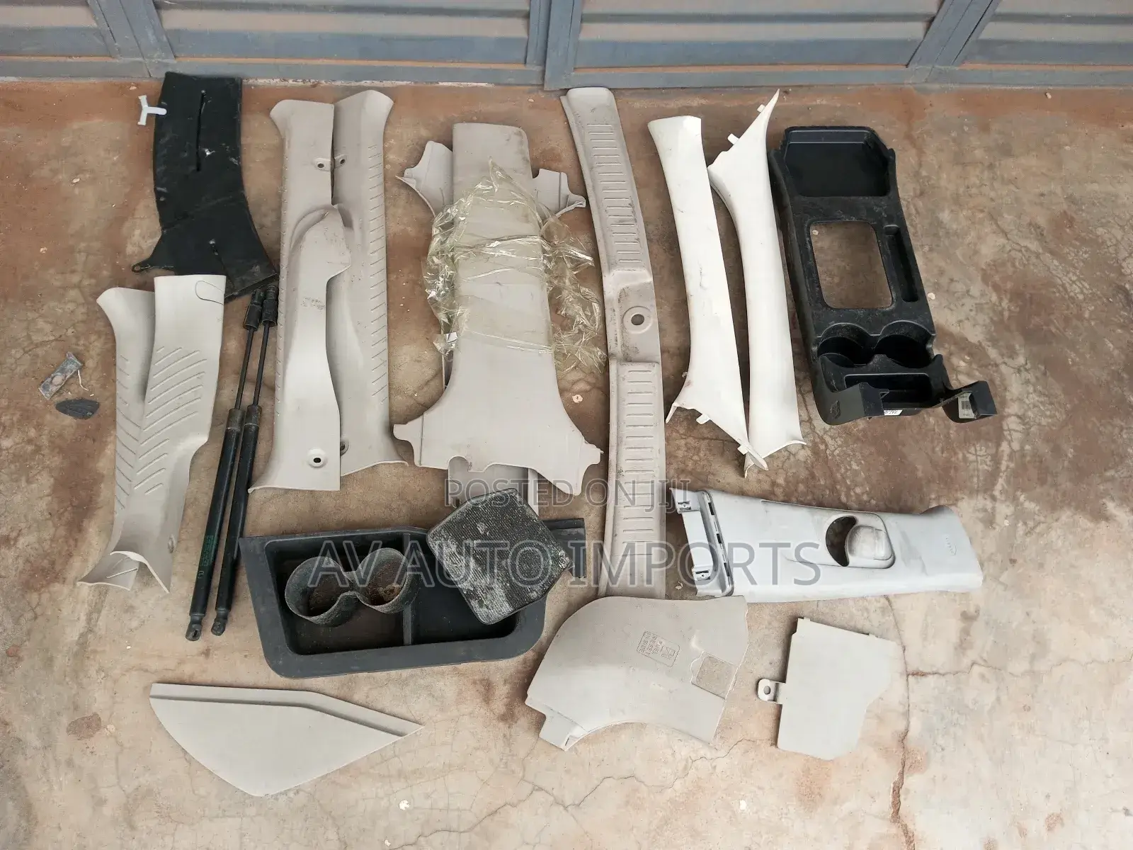 Inside Plastics (Corolla, Seltos, Terrain, Elantra Gt, Civic, Escape