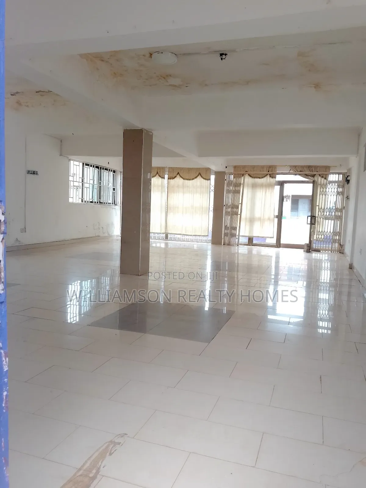 Double/Spacious Road Side Shop/Store/Office Space/Warehouse, Spintex
