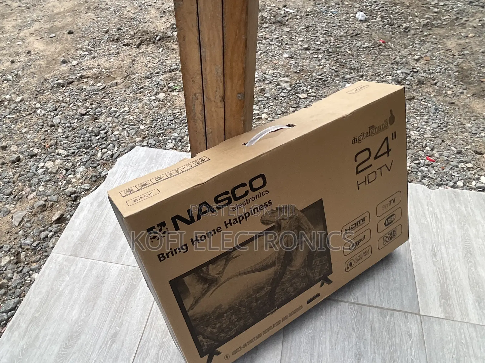A Net Vision Nasco 24′′ Led Tv