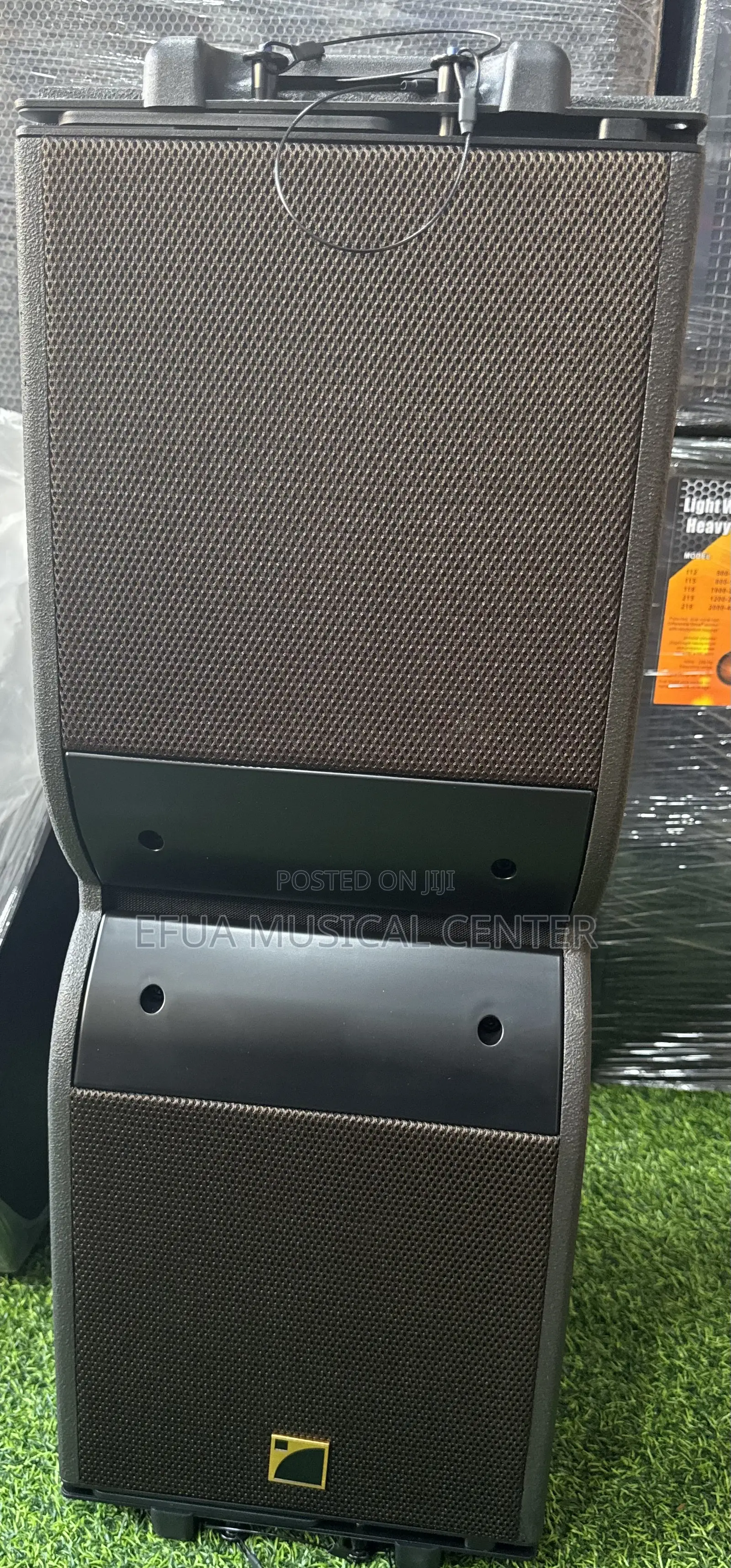 Kara 12-Channel Line Array Speaker