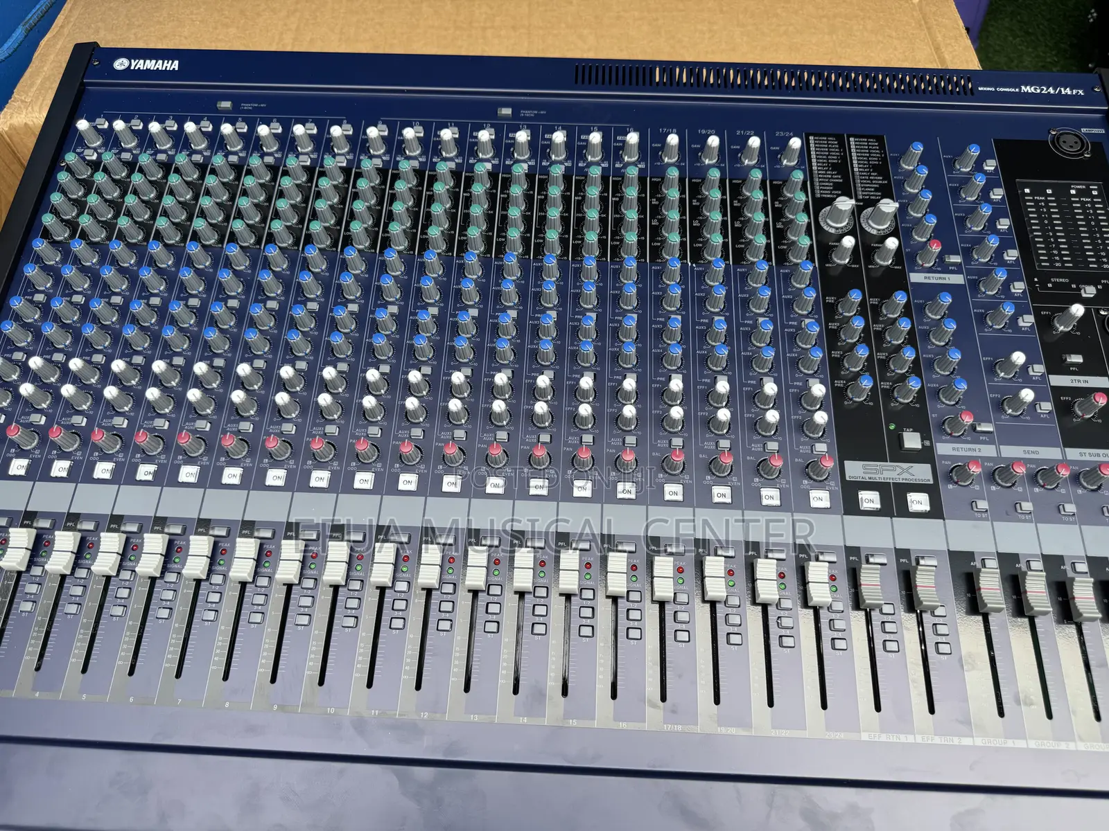 Yamaha Mg 24-Channel Mixer