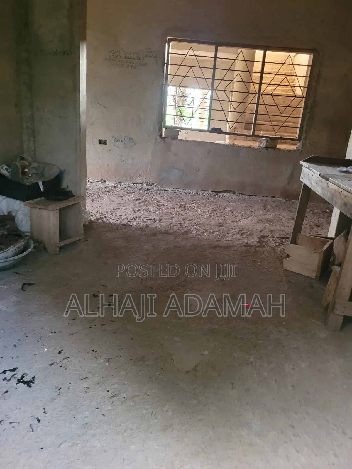 5bdrm Block of Flats in Diamond City Estate, Atwima Kwanwoma for sale