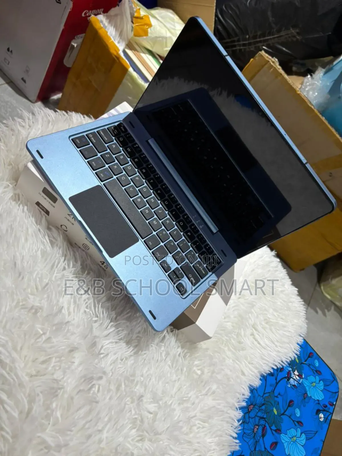 New Laptop 8GB HDD+SSD 256GB
