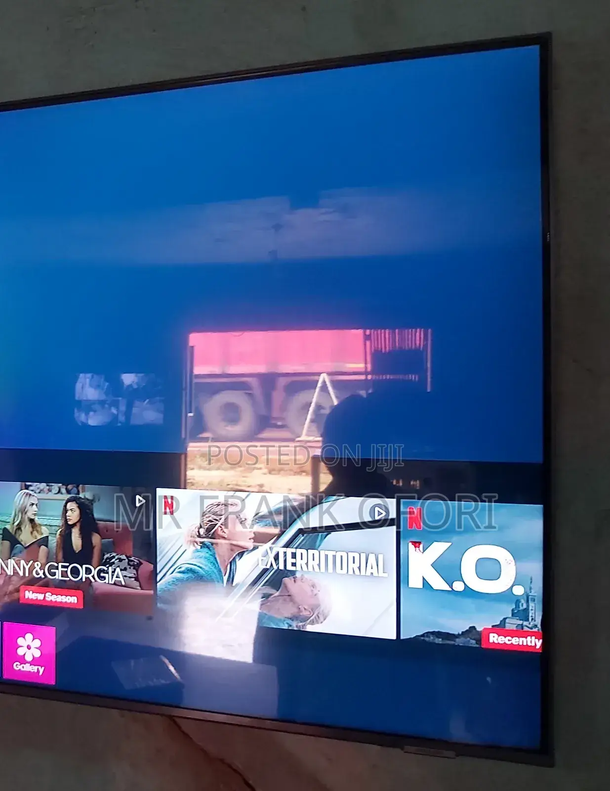 Samsung 50inches Smart Edgeless Screen
