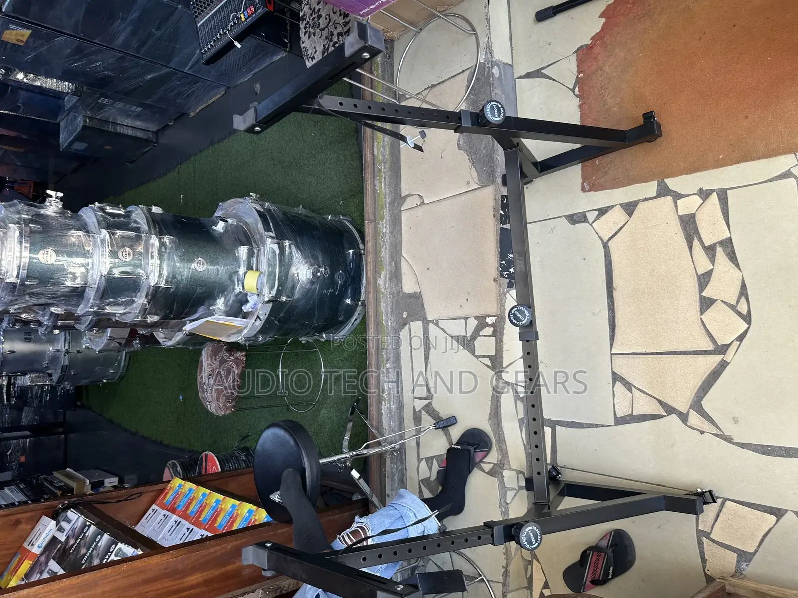 Z-Frame Keyboard Stand