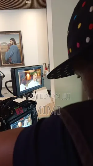 Female Videographer/Photographer