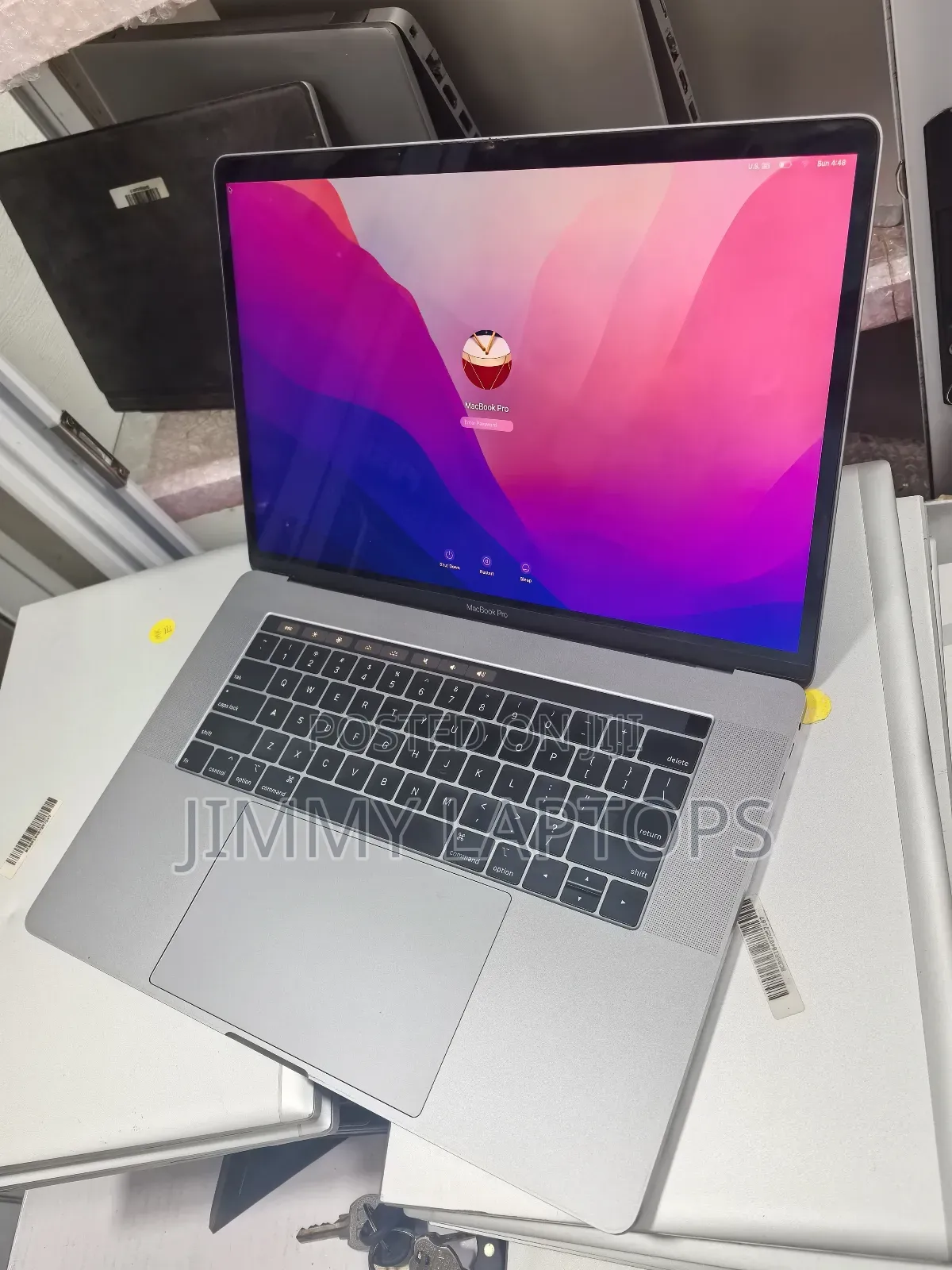 Laptop Apple MacBook Pro 2018 16GB Intel Core I7 SSD 512GB