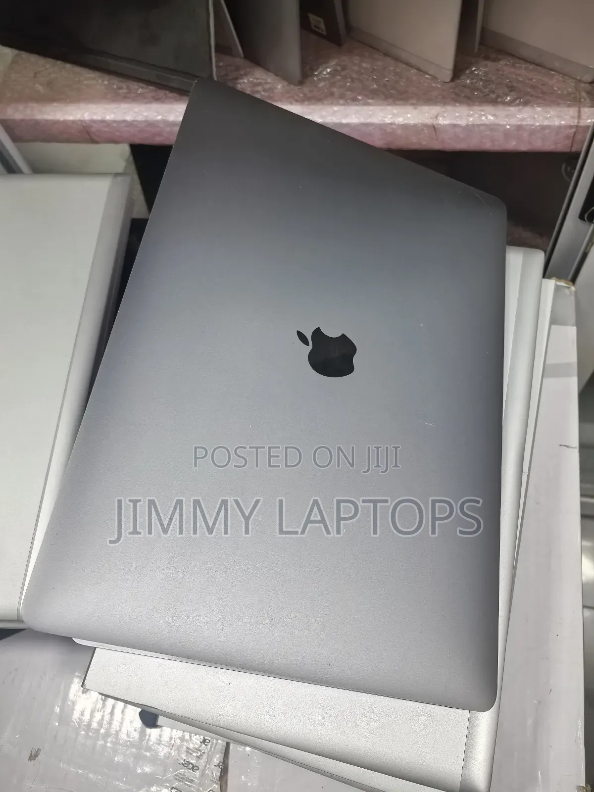 Laptop Apple MacBook Pro 2018 16GB Intel Core I7 SSD 512GB