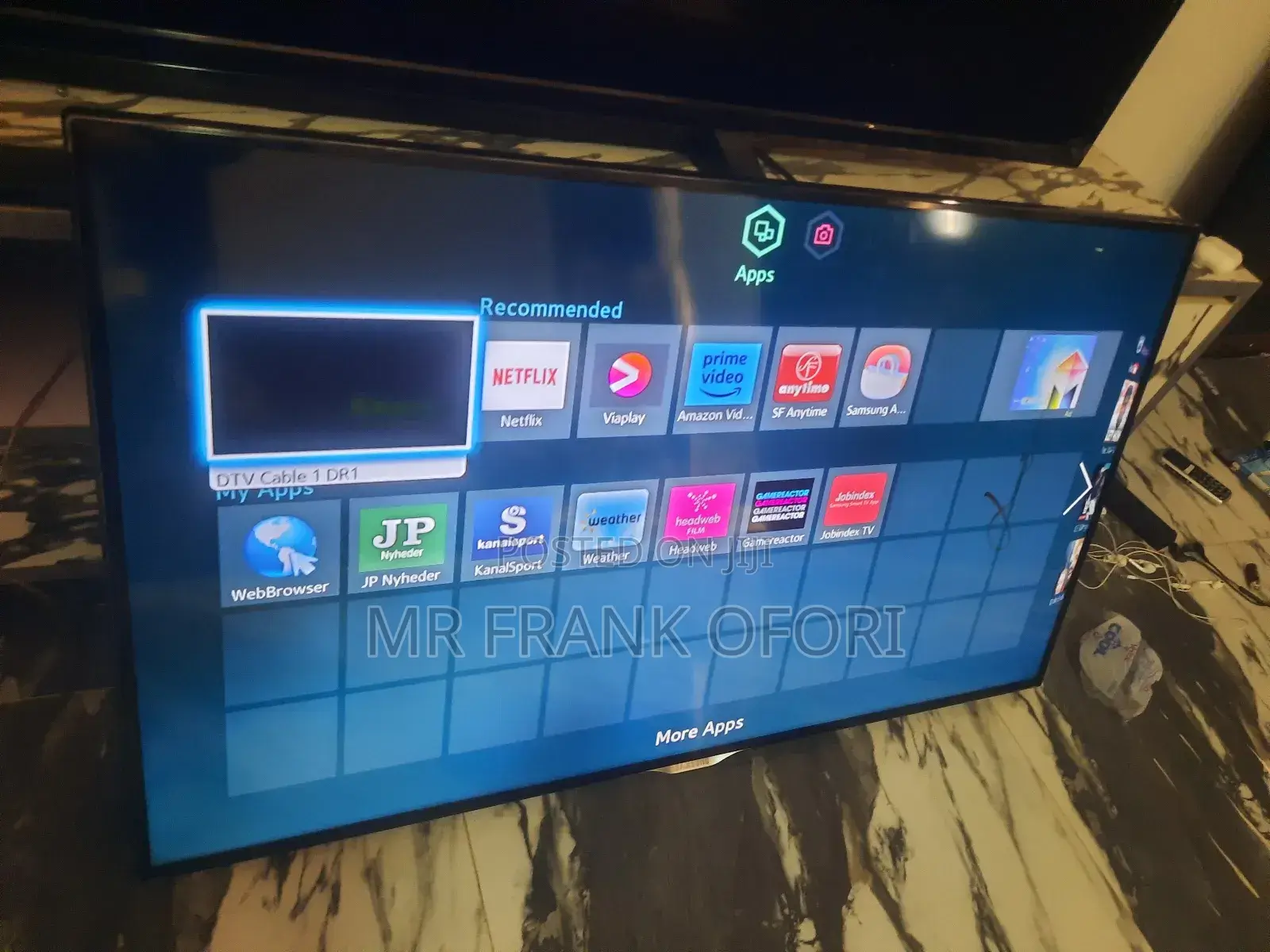 Samsung Smart 32inch Very Neat