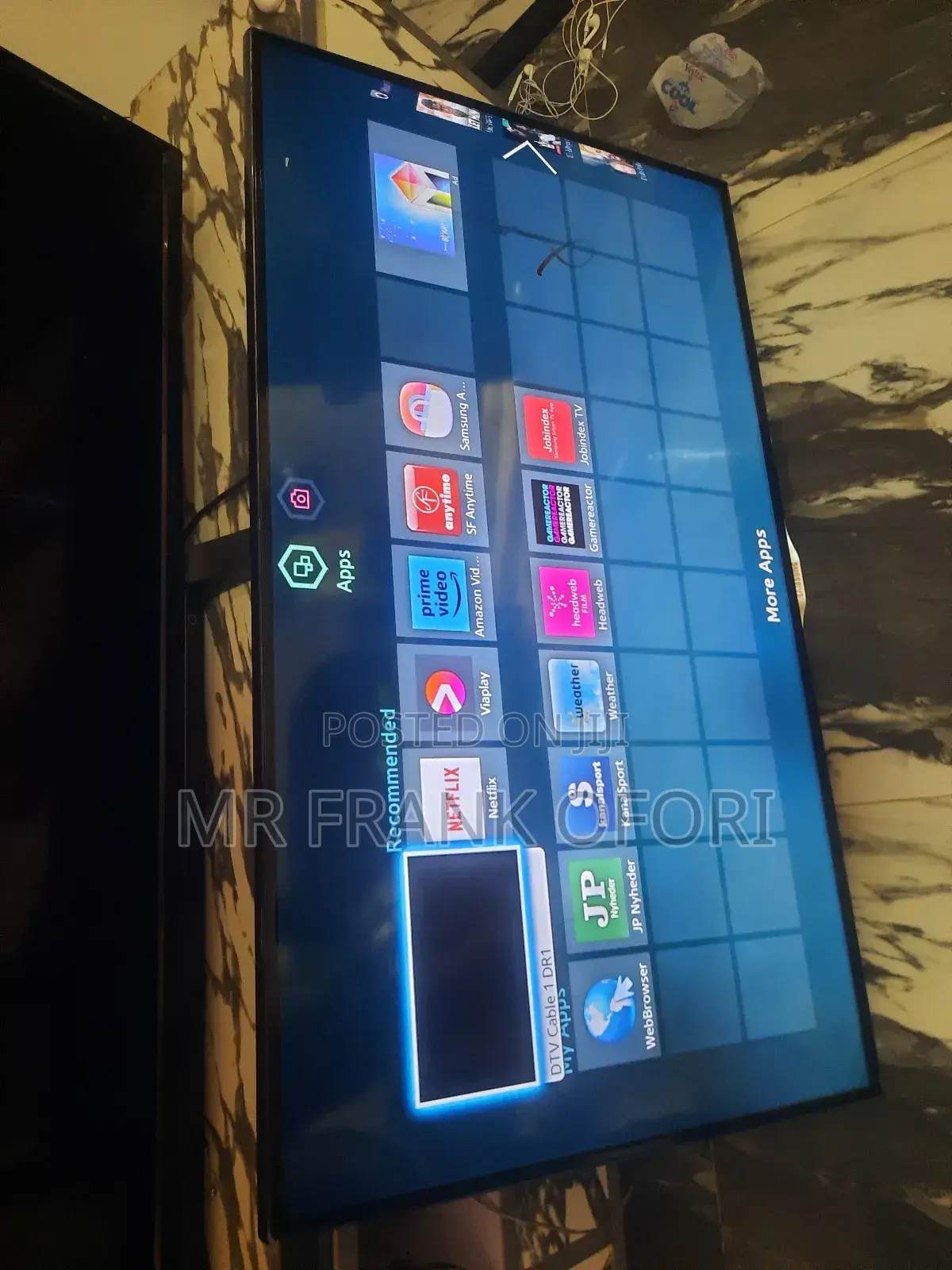 Samsung Smart 32inch Very Neat