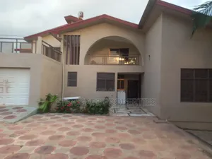 7bdrm House in Star Gate Properties, Ejisu-Juaben Municipal for sale