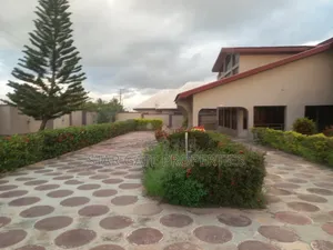 7bdrm House in Star Gate Properties, Ejisu-Juaben Municipal for sale