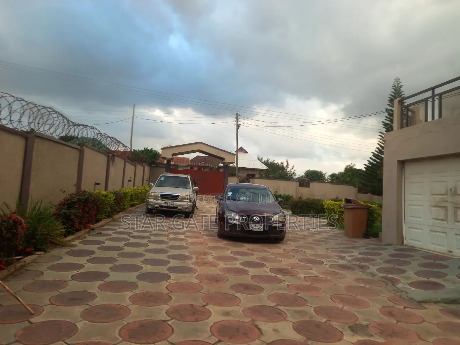 7bdrm House in Star Gate Properties, Ejisu-Juaben Municipal for sale