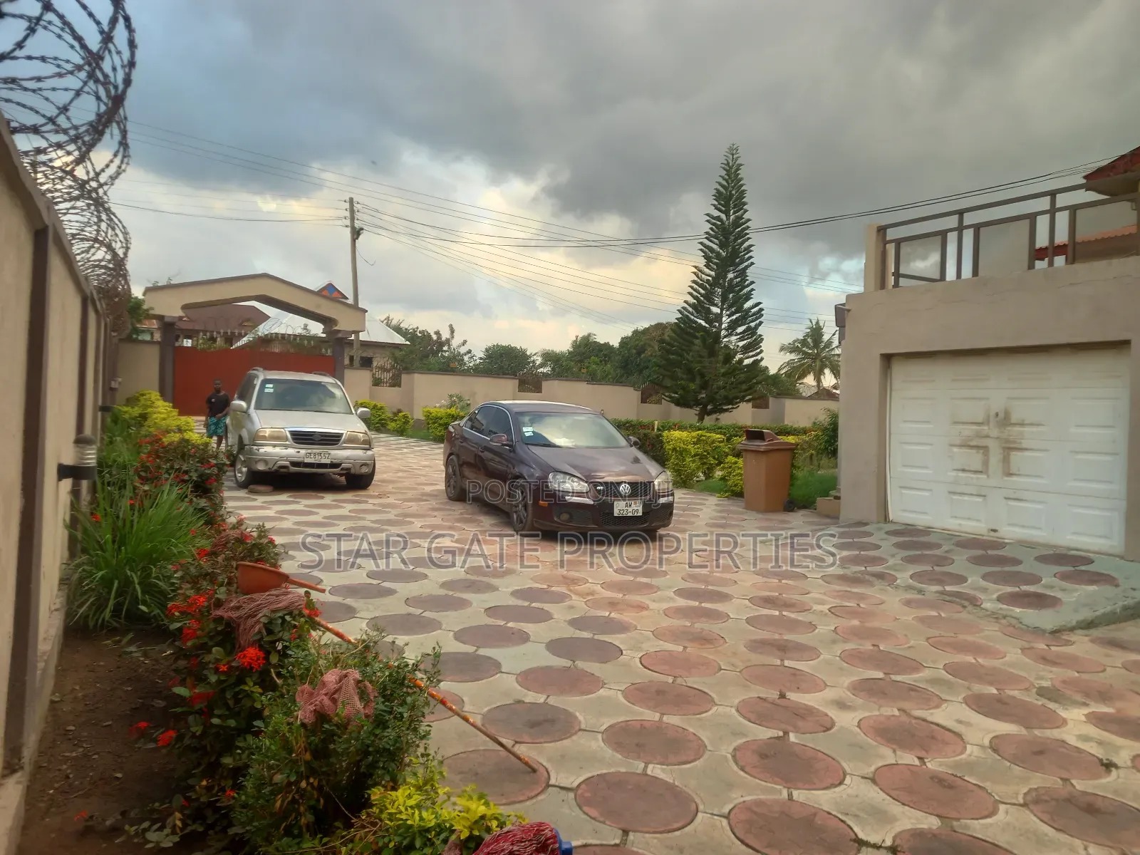 7bdrm House in Star Gate Properties, Ejisu-Juaben Municipal for sale