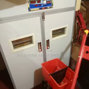1000 Capacity Incubator