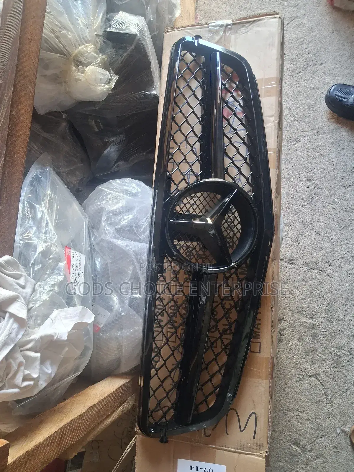 Front Grill C250 Amg Type Black