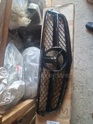 Front Grill C250 Amg Type Black