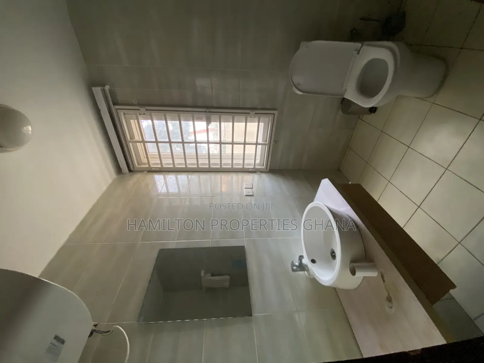 2bdrm Apartment in Labone Crescent for rent