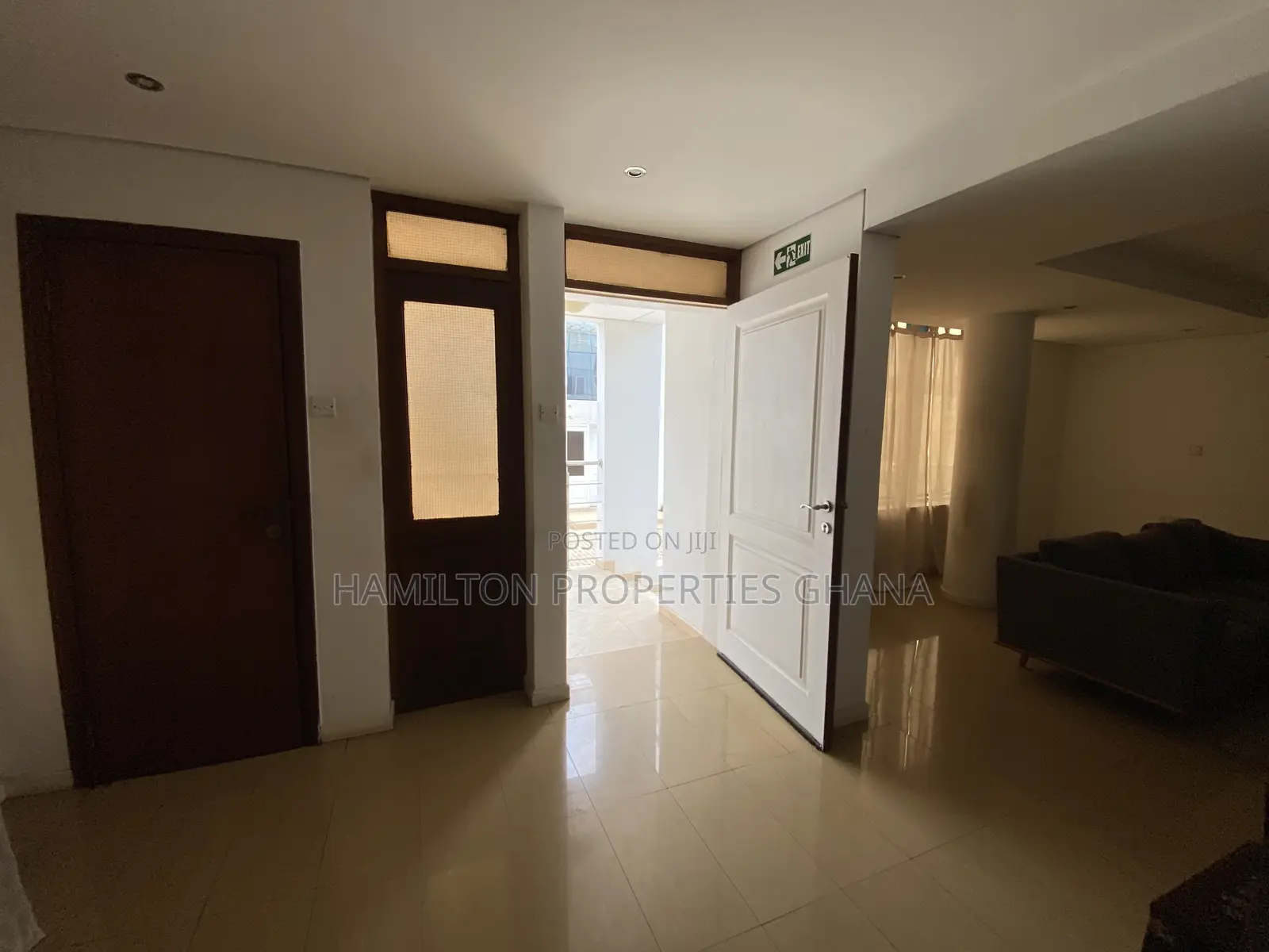 2bdrm Apartment in Labone Crescent for rent