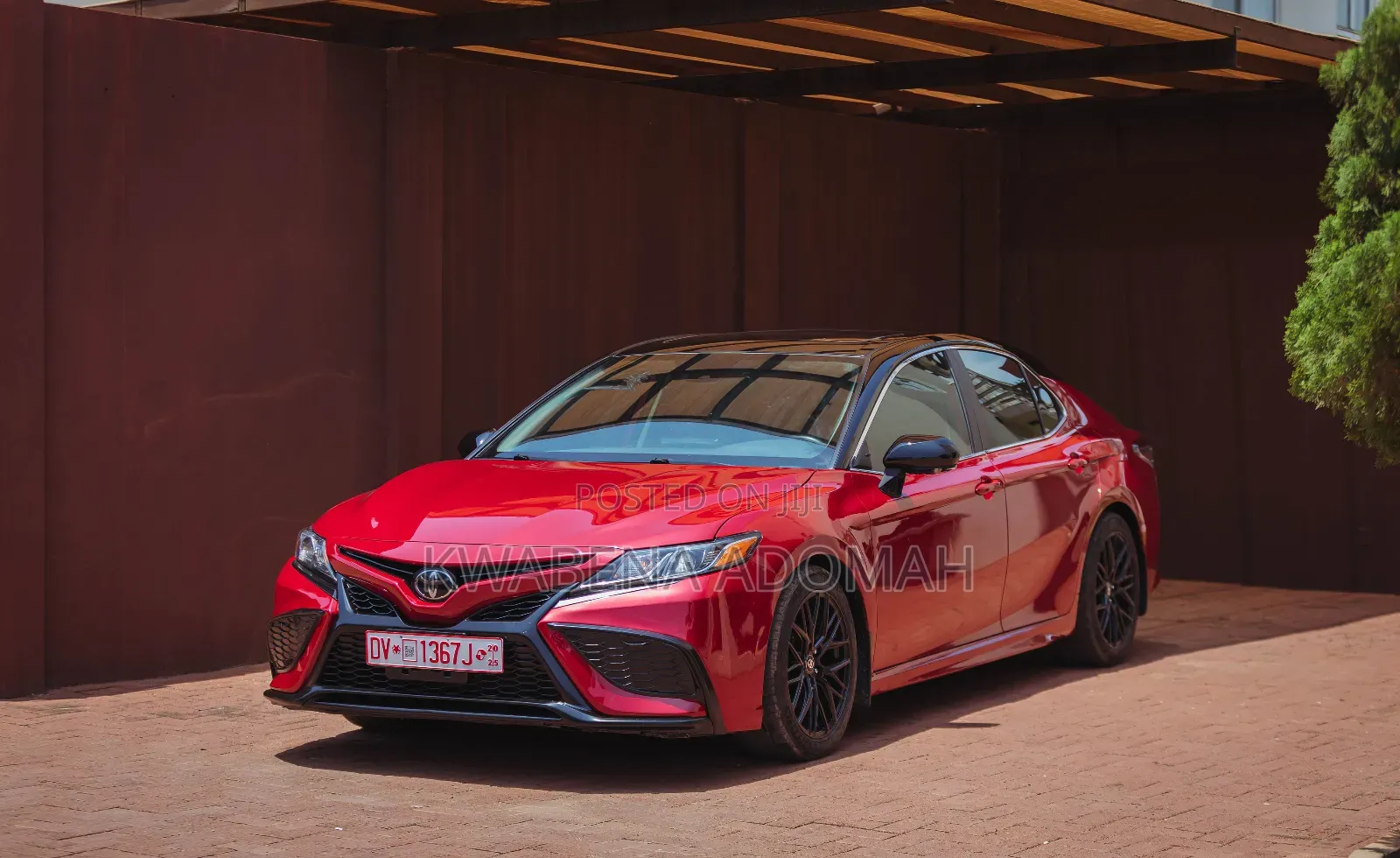 Toyota Camry SE 2022 Red