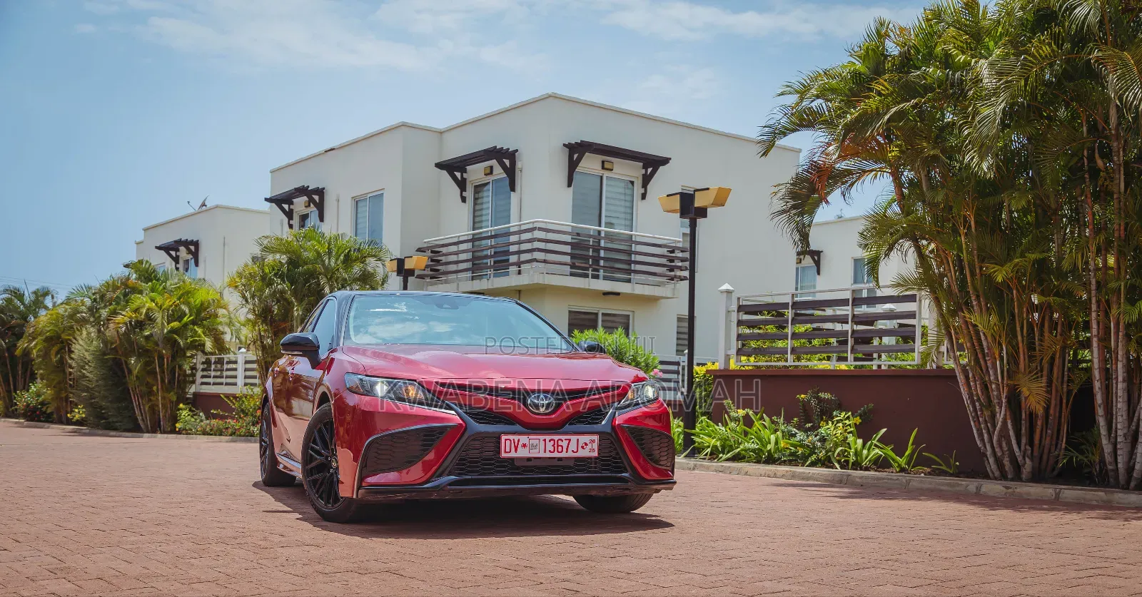 Toyota Camry SE 2022 Red