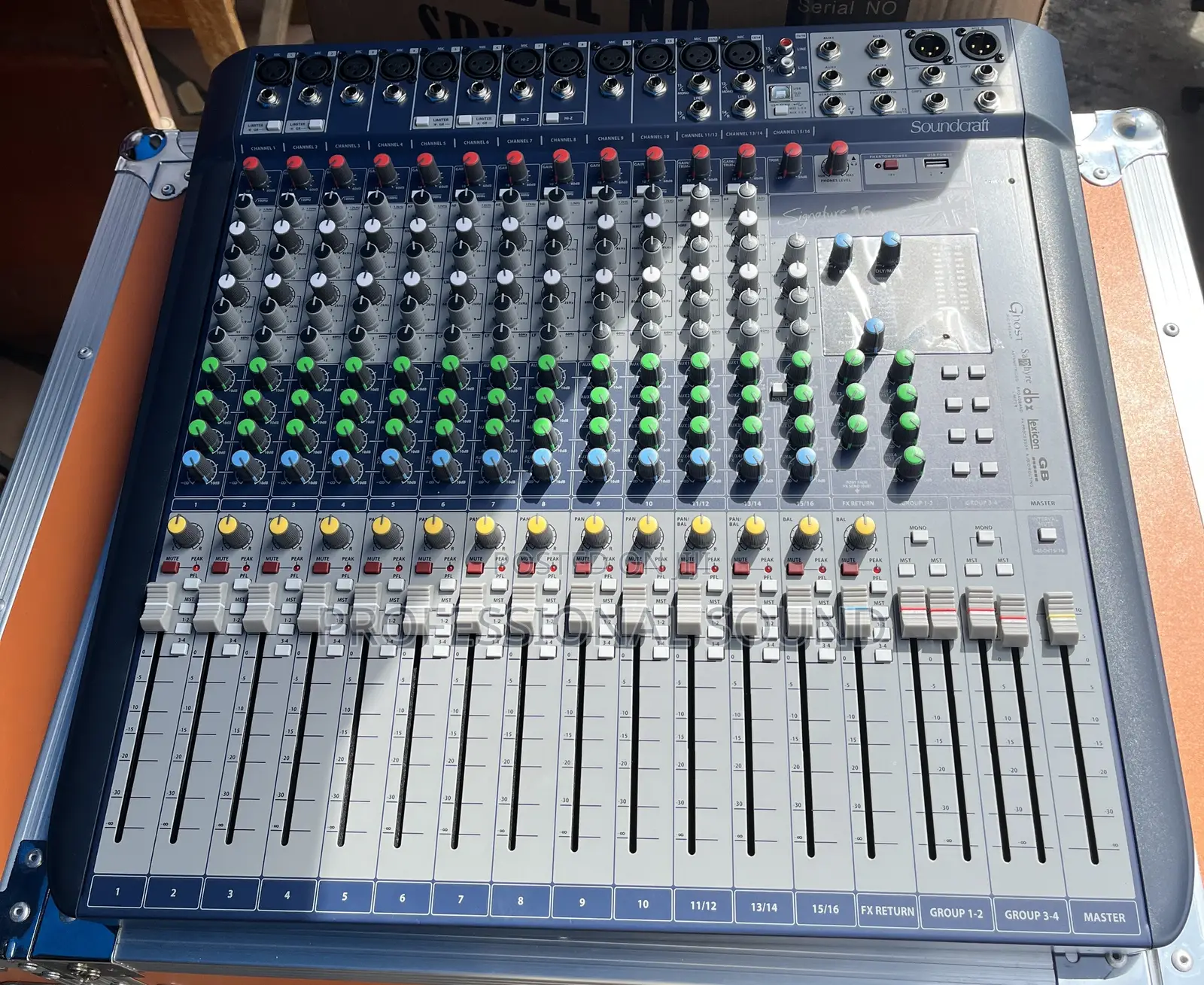 Soundcraft Signature 16