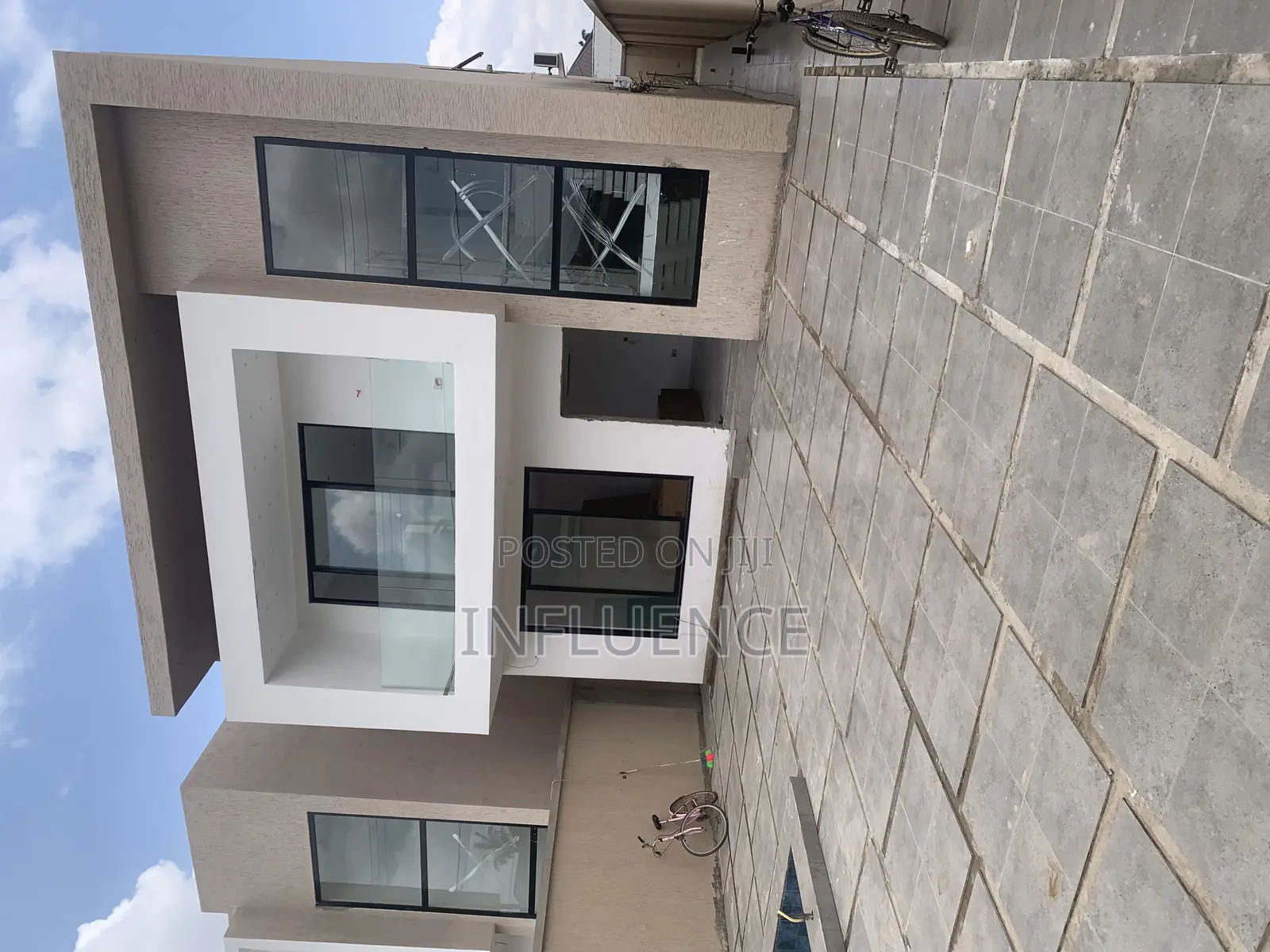 4bdrm House in Botwe, East Legon for sale