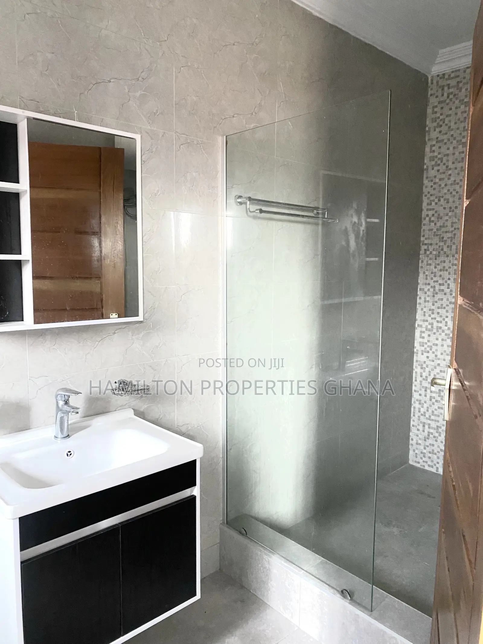 1bdrm Apartment in Adjiringanor, East Legon for rent