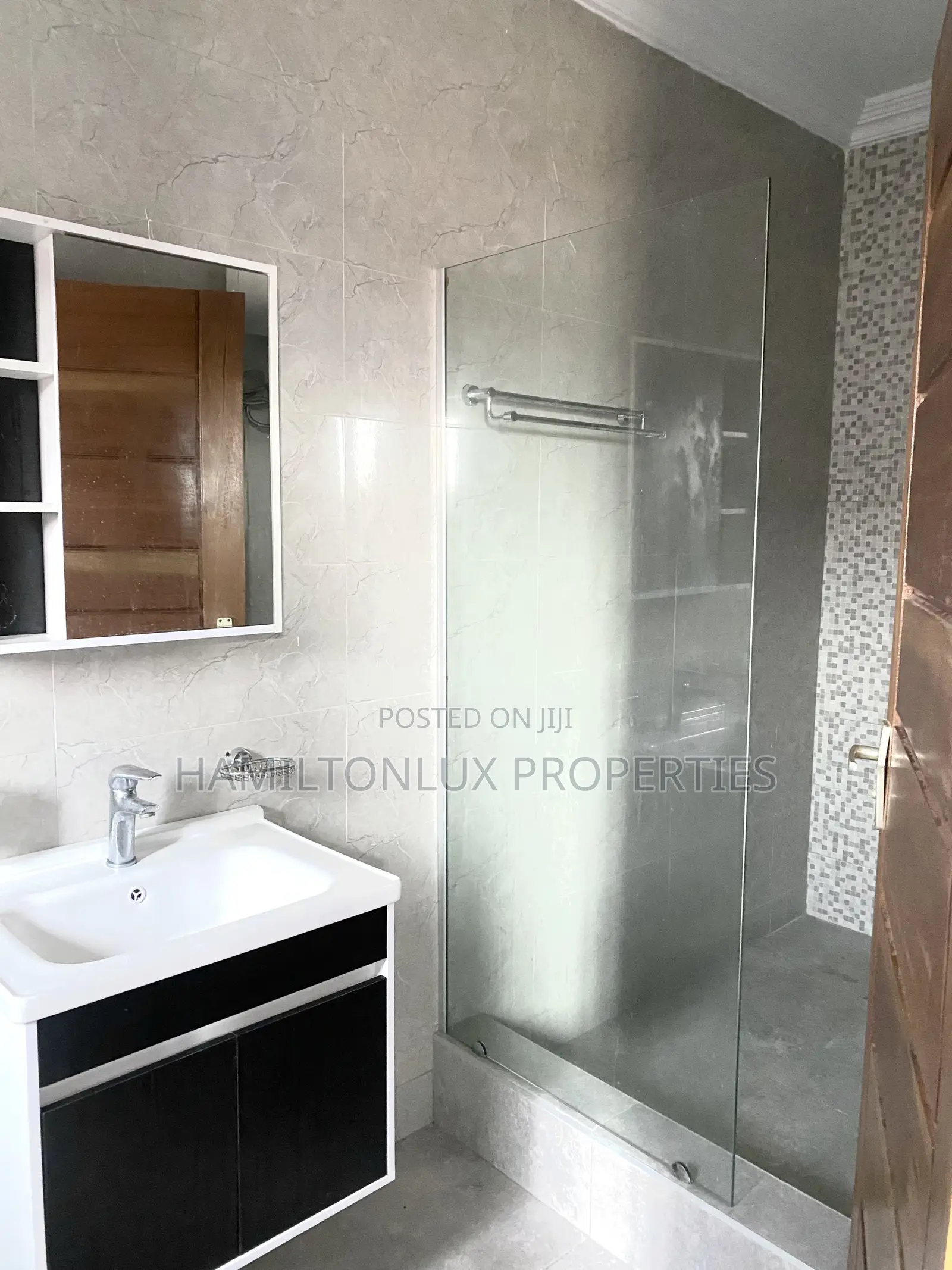 1bdrm Apartment in Adjiringanor, East Legon for rent