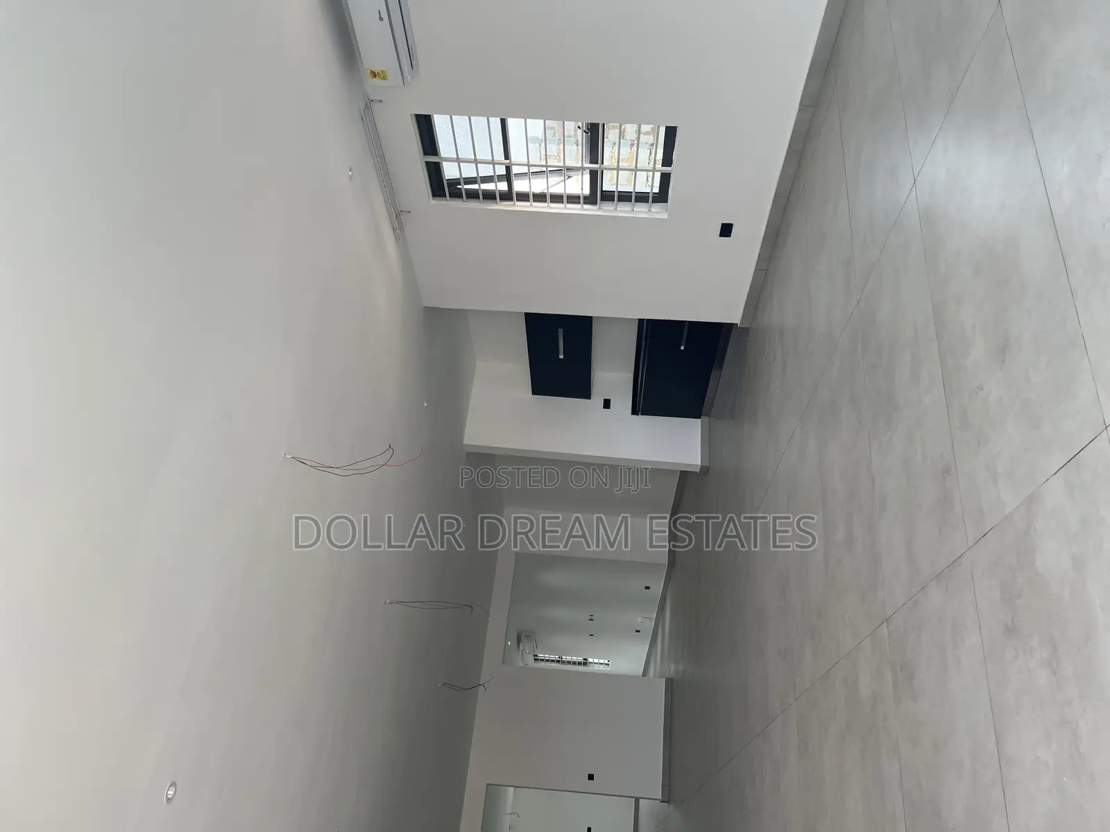 5bdrm House in Adjiriganor for sale