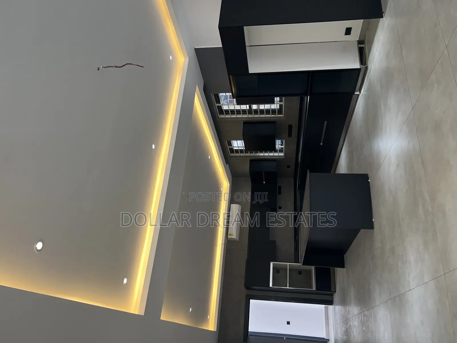 5bdrm House in Adjiriganor for sale