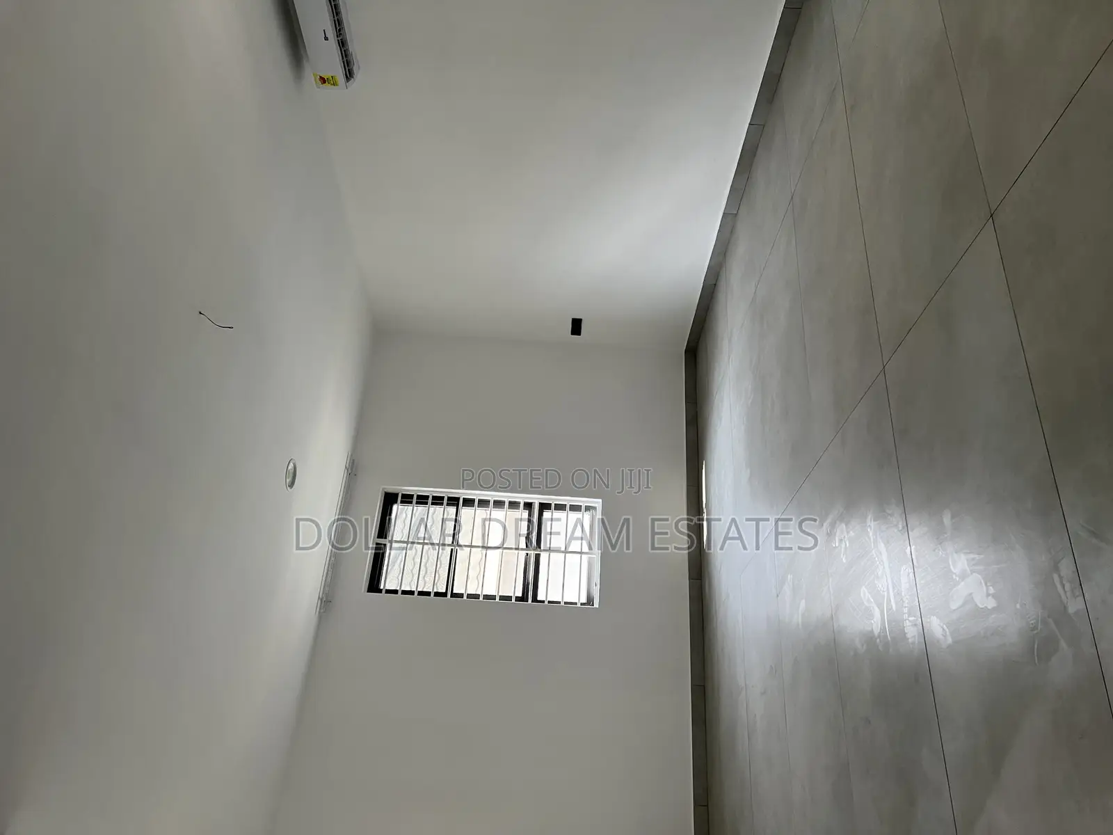 5bdrm House in Adjiriganor for sale
