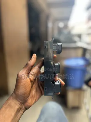 Accent 2012 Power Window Switch
