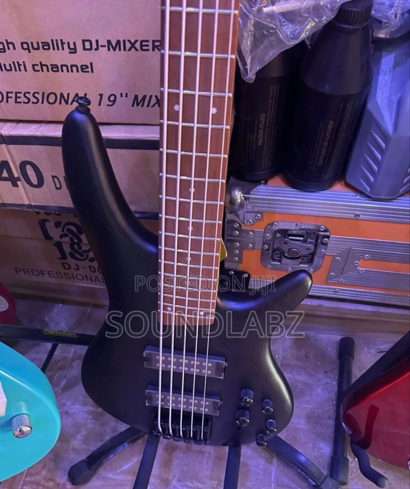 Black Ibanez Soundgear (Sdgr) 5-string Bass Guitar