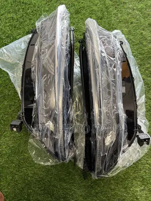 Honda CRV 2023,2024,2025, Headlight Available
