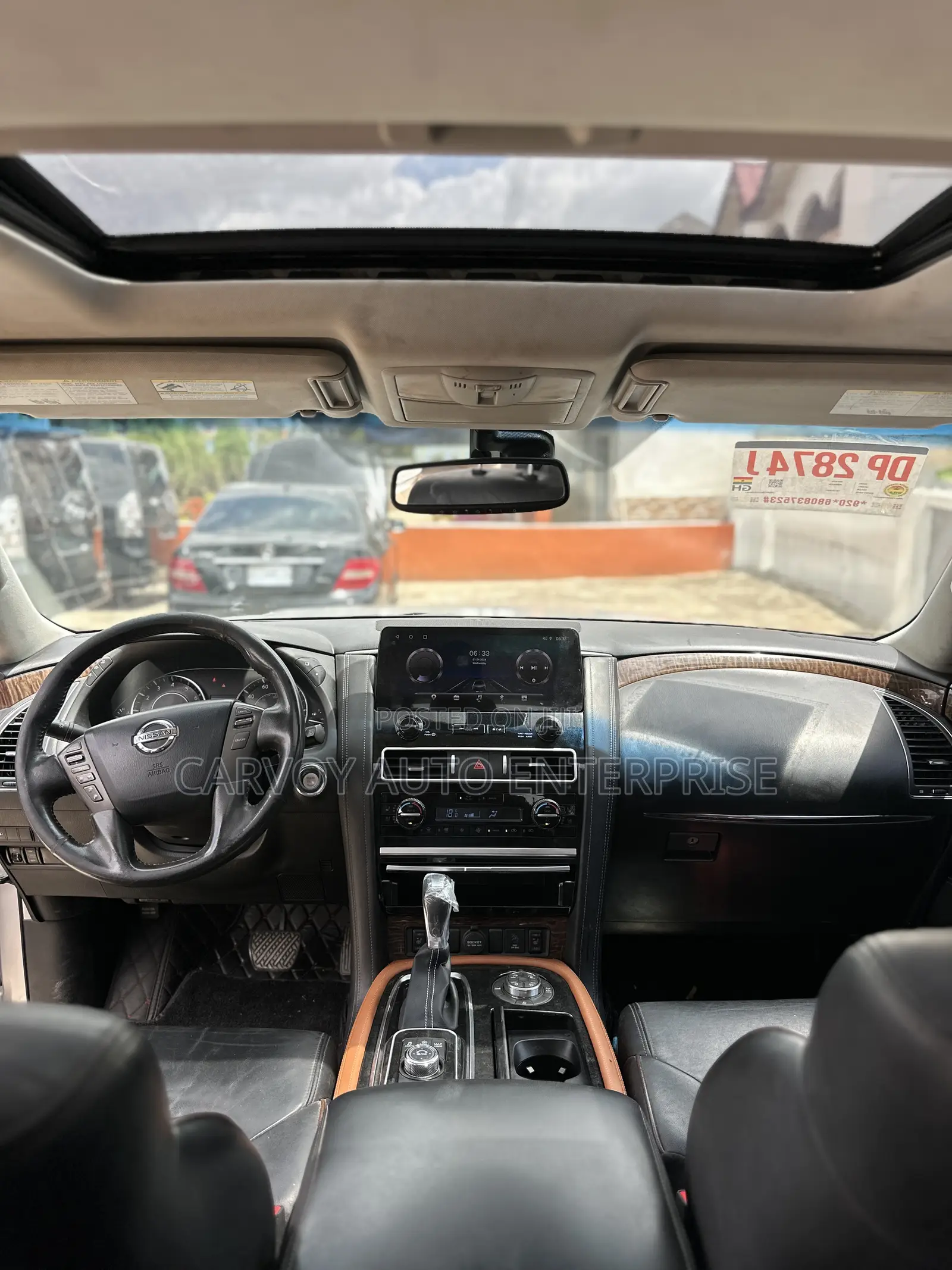 Nissan Armada Platinum AWD 2017 Silver